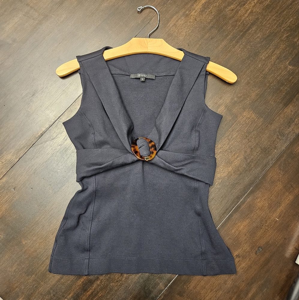 GUCCI Black Sleeveless Tank w/Tortoise Gold Faux Buckle Made in Italy Size Small
